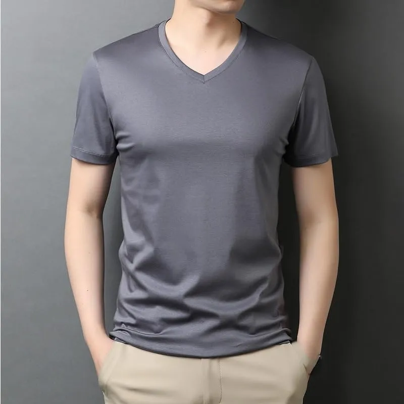 Everyday Men's Casual T-Shirts with Solid Colors and Crew Neck Design