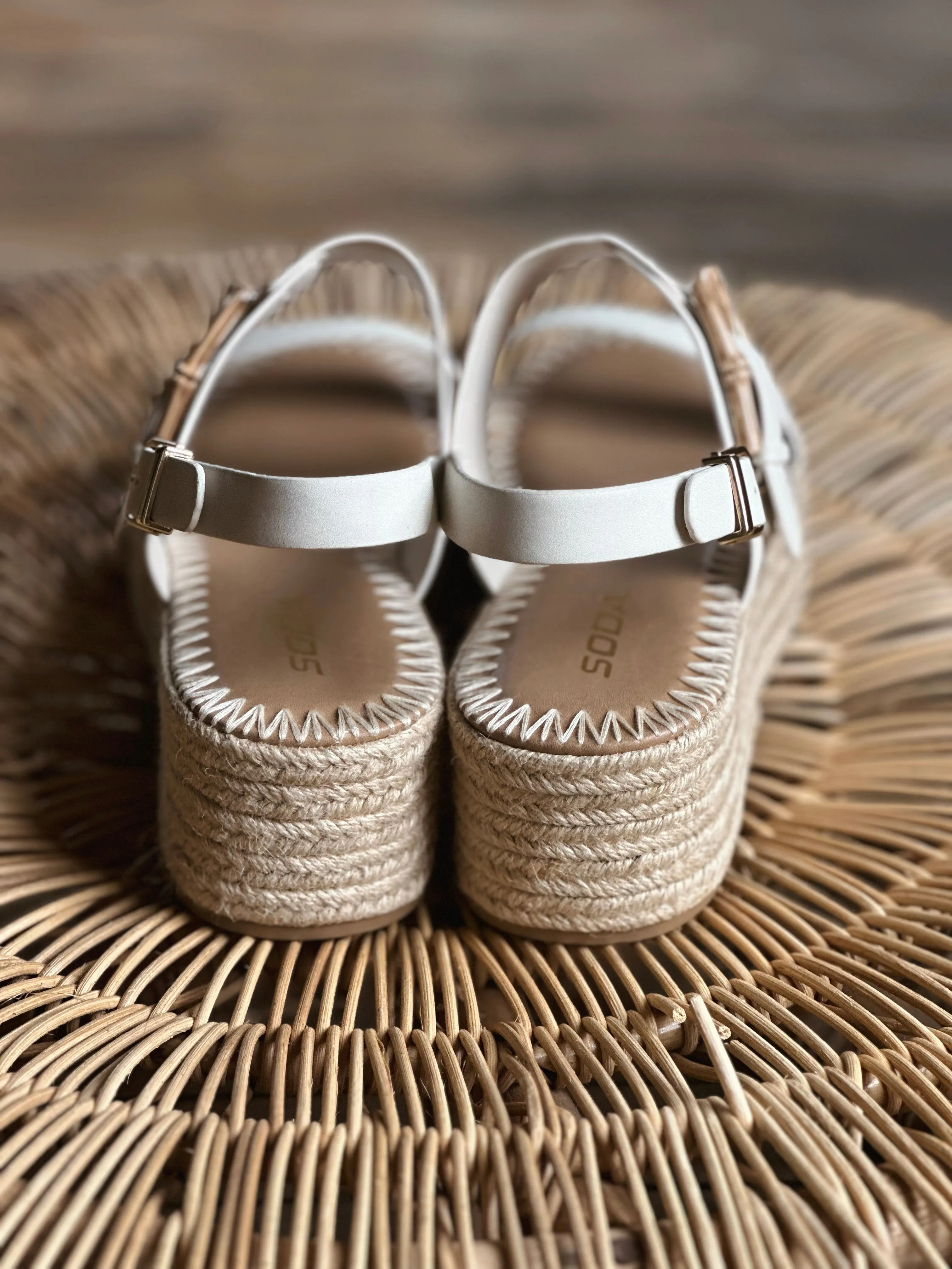Grand Sandals