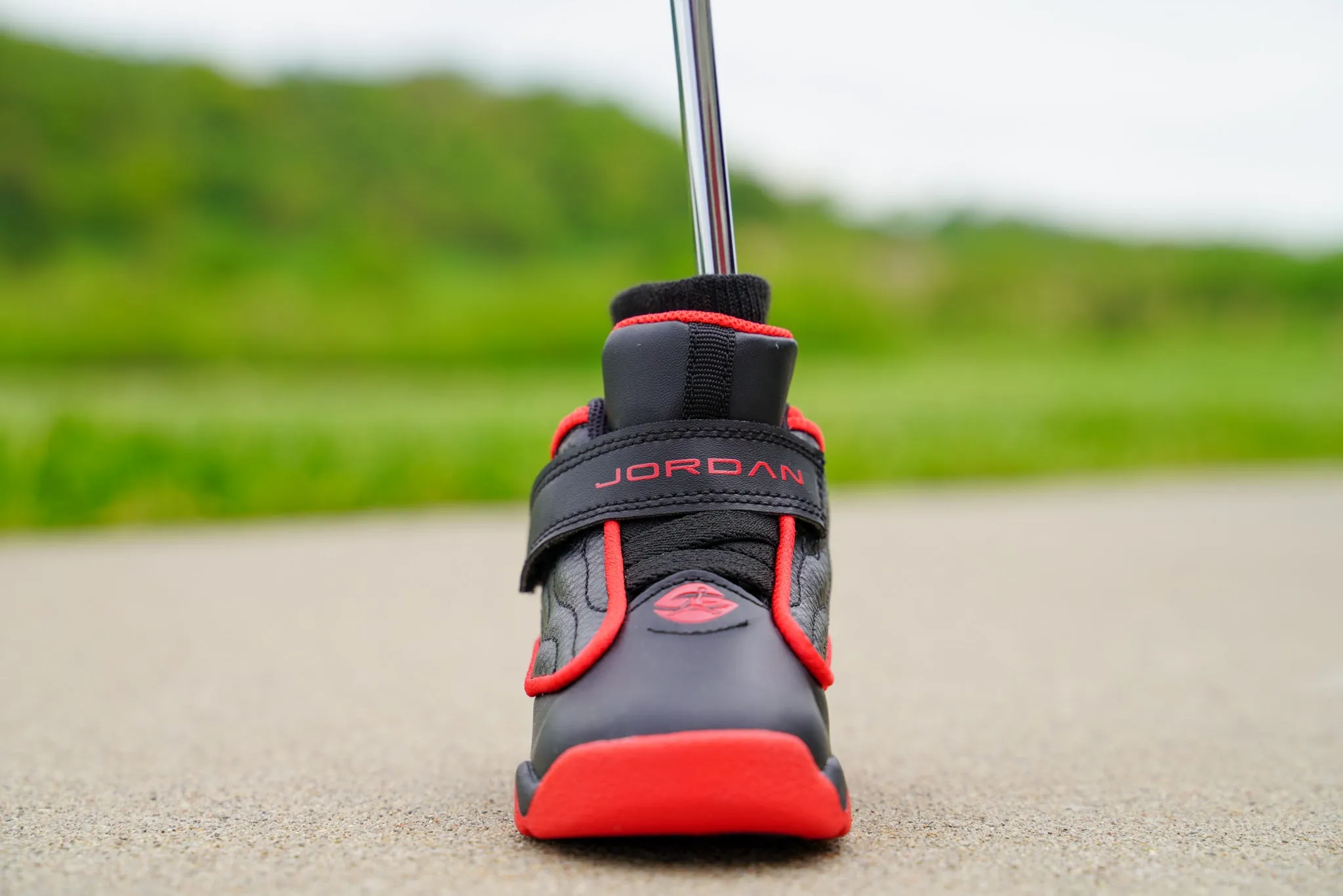 Jordan Pro Strong [UNIVERSITY RED] Standing Sneaker Putter Cover