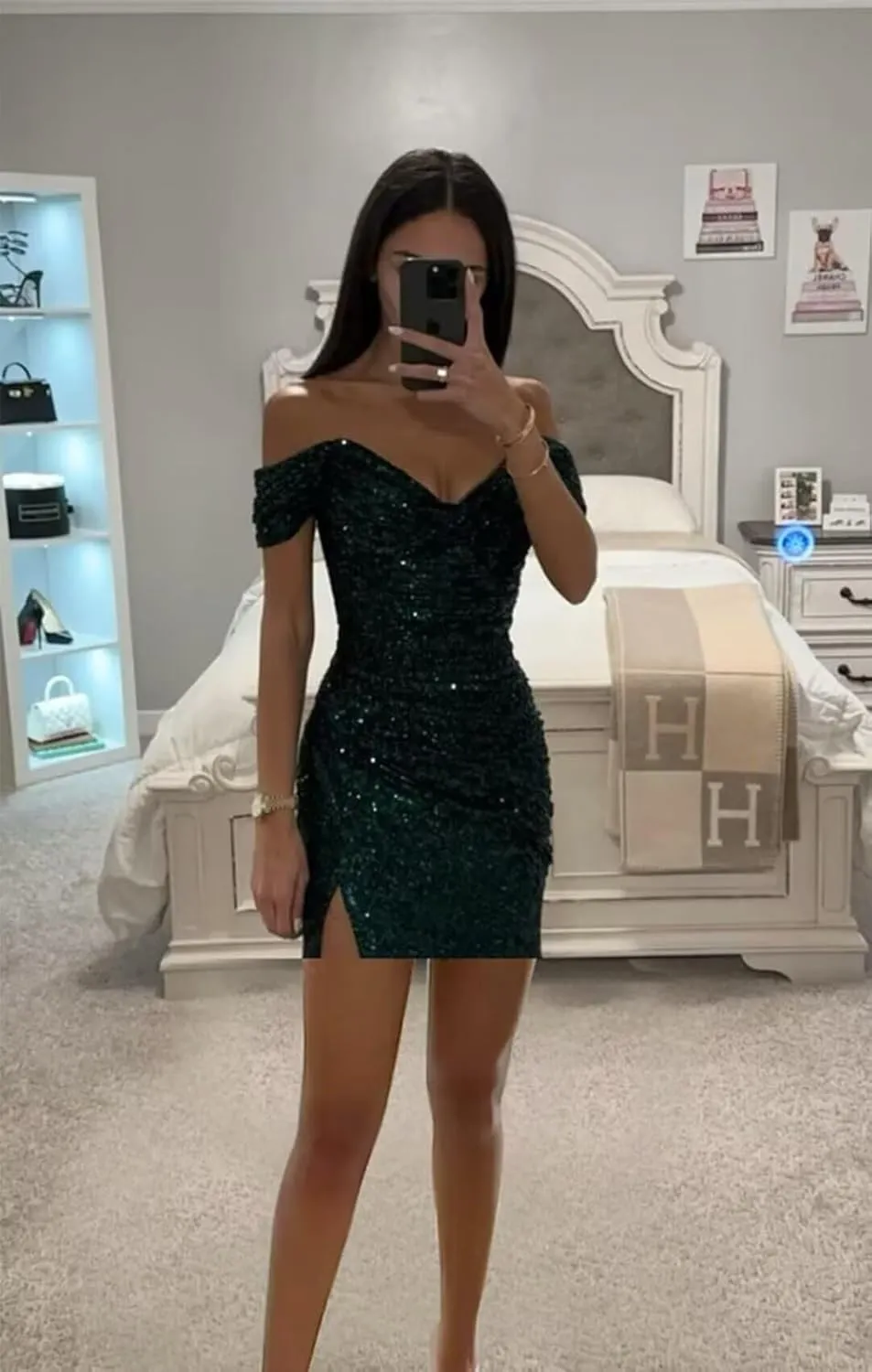 Off Shoulder Homecoming Dresses 2025 Sparkly Sequin Pleated Short Prom Dress Formal Cocktail Party Gowns