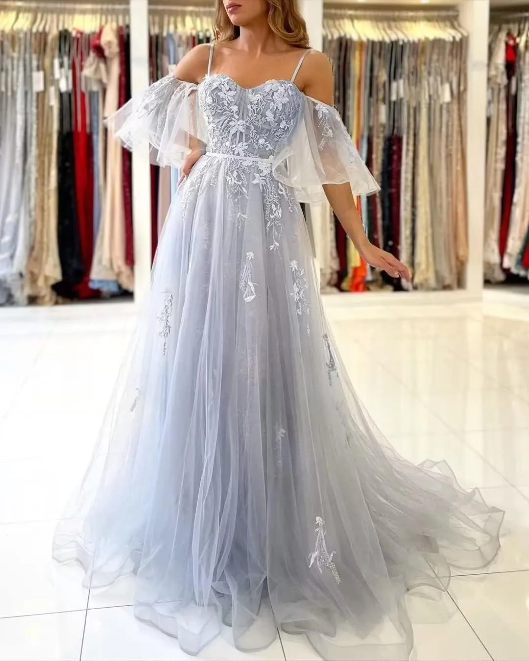 Off Shoulder Lace Appliques Tulle Prom Dresses Long Spaghetti Straps Ball Gown for Women Formal Evening Party Gown