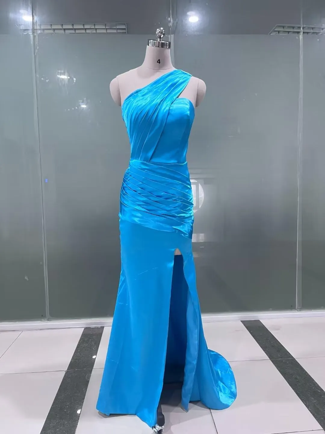 One Shoulder Mermaid Bridesmaid Dresses Long Satin Pleated Bodycon Prom Formal Evening Party Gowns for Wedding with Slit