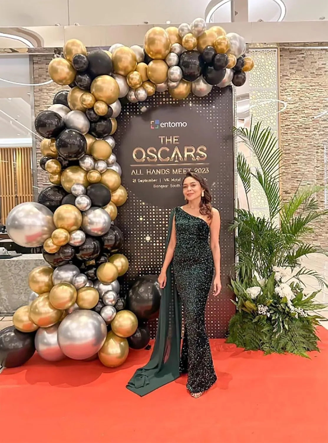 One Shoulder Sequin Prom Dresses for Women 2025 Sparkly Mermaid Formal Evening Party Gowns with Cape
