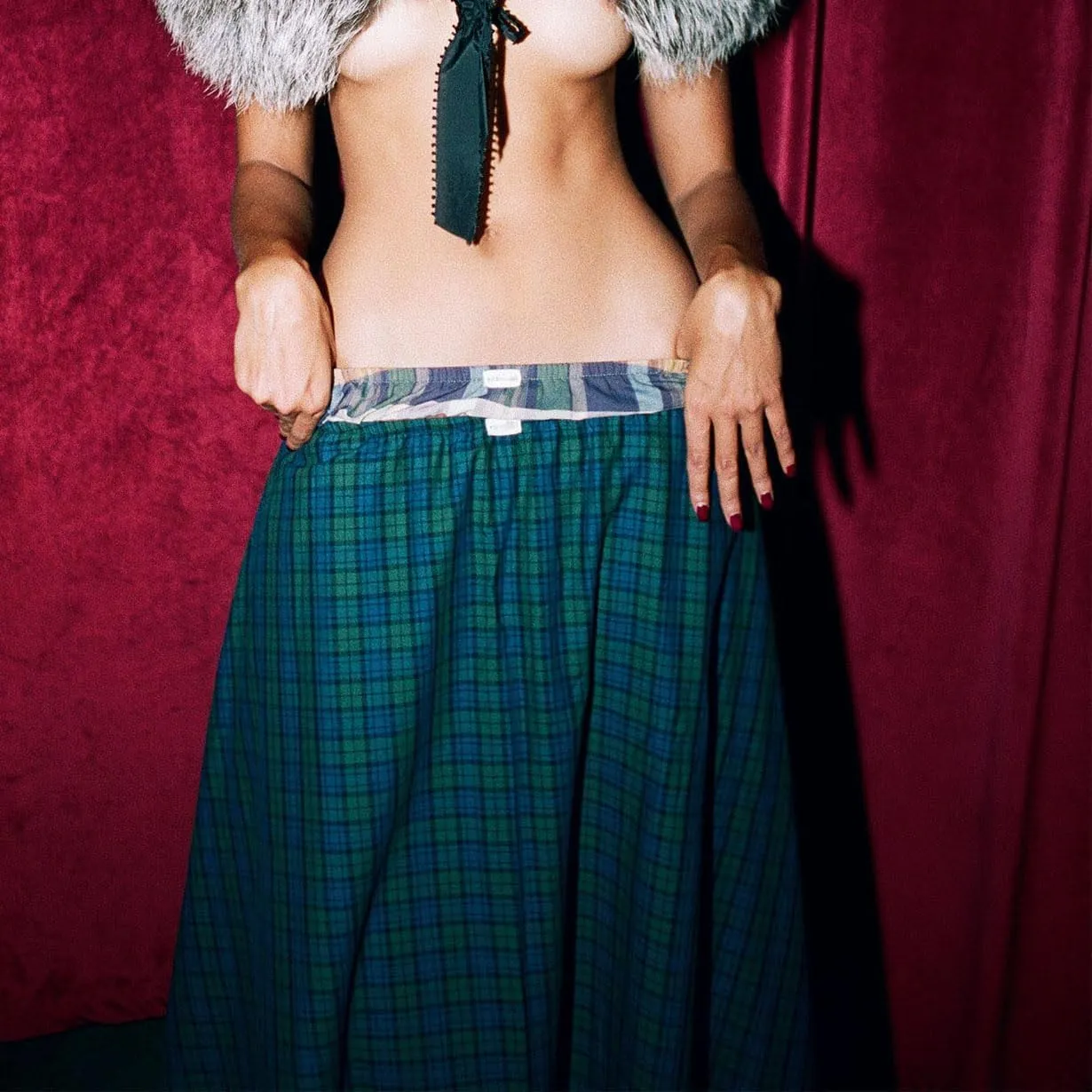 Women Plaid Maxi Skirt Boho Elastic Waist Flowy Long Skirt Pleated Ruffle Hem A Line Skirt Casual Tiered Swing Skirt