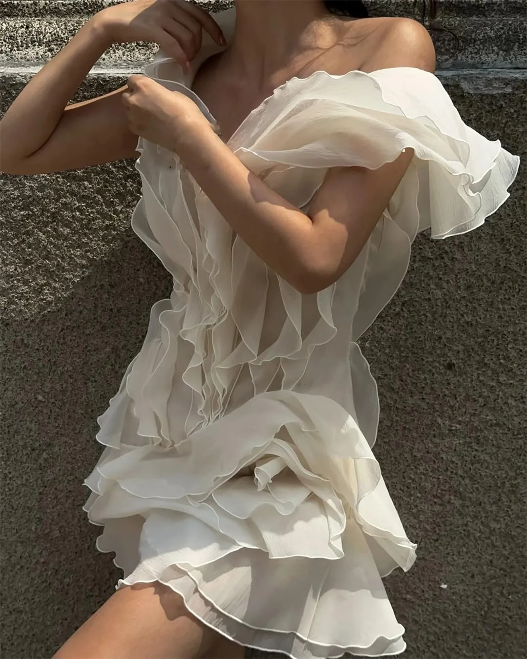 Women Ruffles Off Theshoulder Party Mini Dresses Short Sleeve Backless High Waist Slim Short Dress