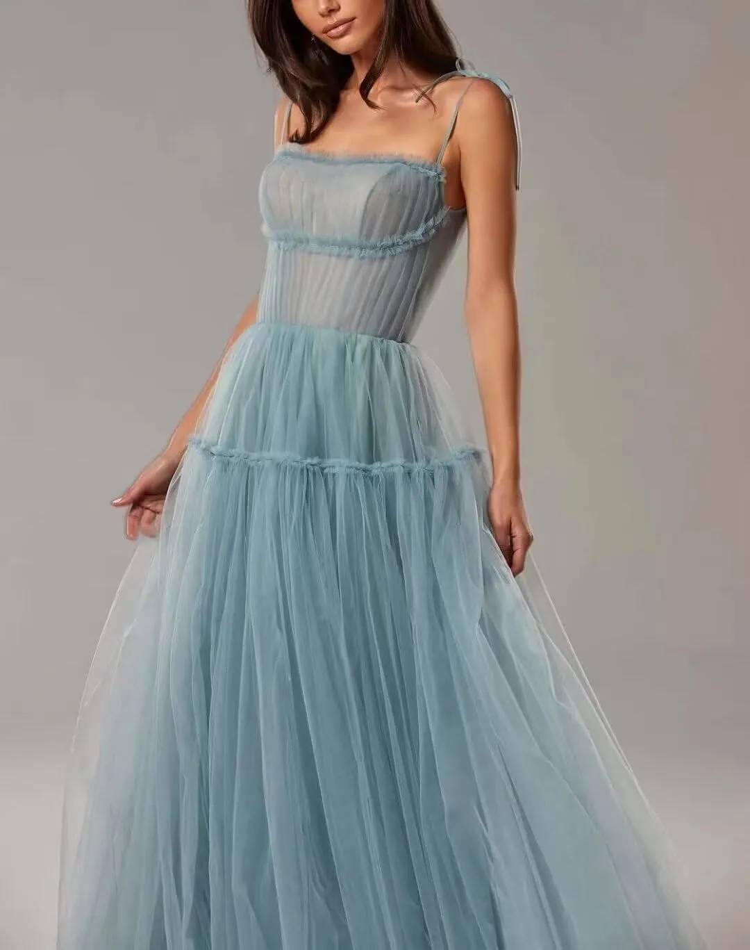 Women's Tulle Prom Dress A-Line Evening Party Gown 2025 Backless Bridesmaid Dresses Spaghetti Straps Princess Dress